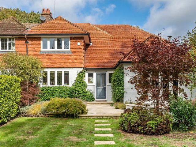 5 bedroom semi detached house for sale
