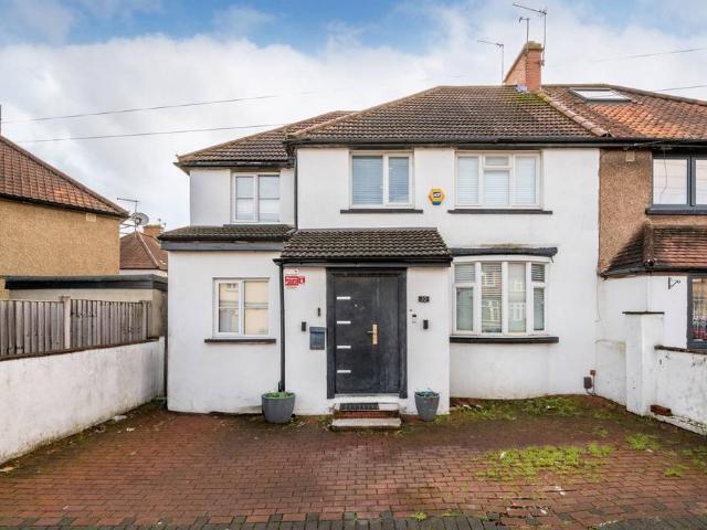 5 bedroom semi detached house for sale