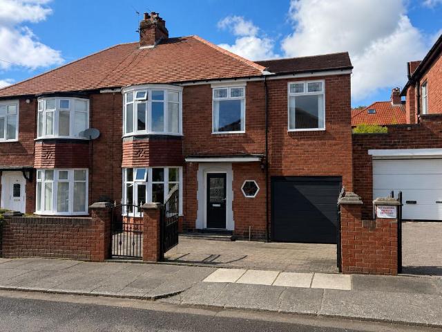5 bedroom semi detached house for sale