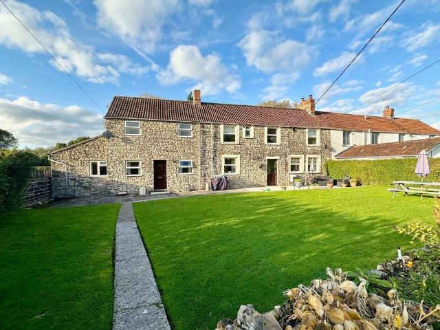 5 bedroom semi detached house for sale
