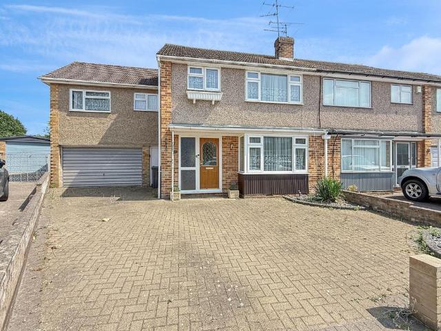 5 bedroom semi detached house for sale