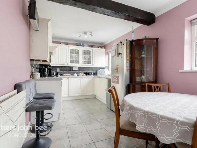 5 bedroom semi detached house for sale