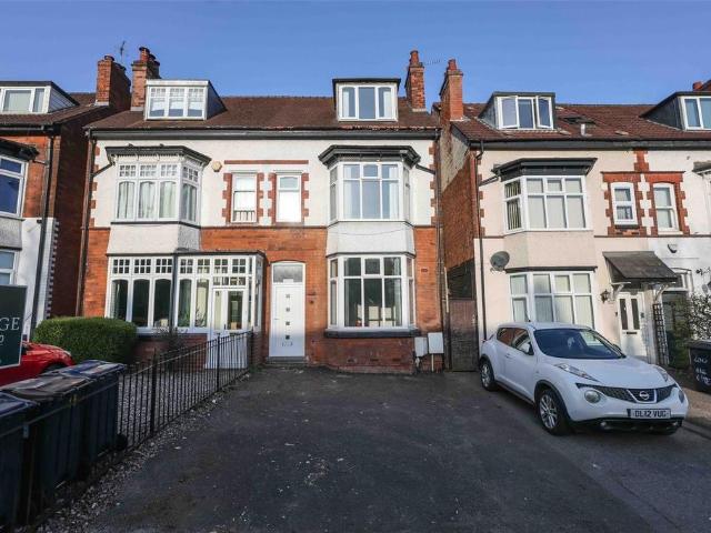 5 bedroom semi detached house for sale