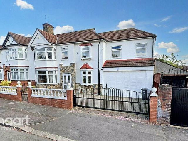 5 bedroom semi detached house for sale