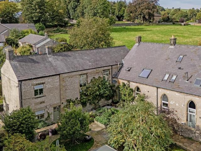 5 bedroom semi detached house for sale