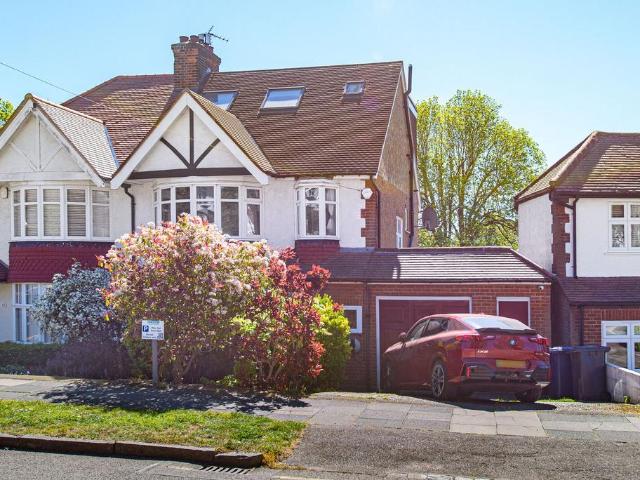5 bedroom semi detached house for sale