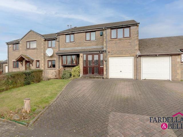 4 bedroom semi detached house for sale