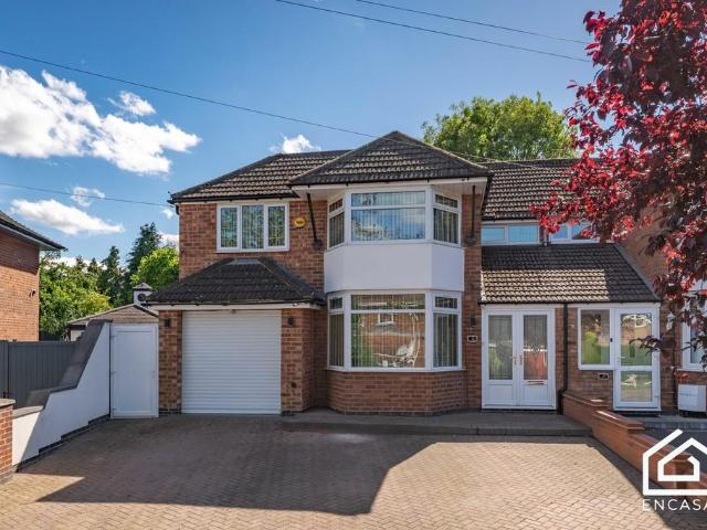 5 bedroom semi detached house for sale