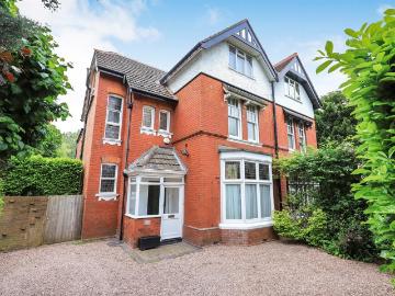 5 bedroom semi detached house for sale