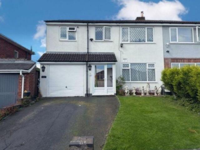 5 bedroom semi detached house for sale