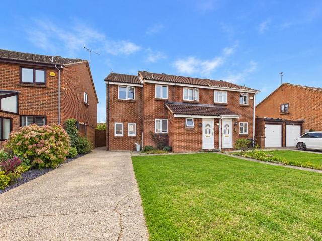 5 bedroom semi detached house for sale