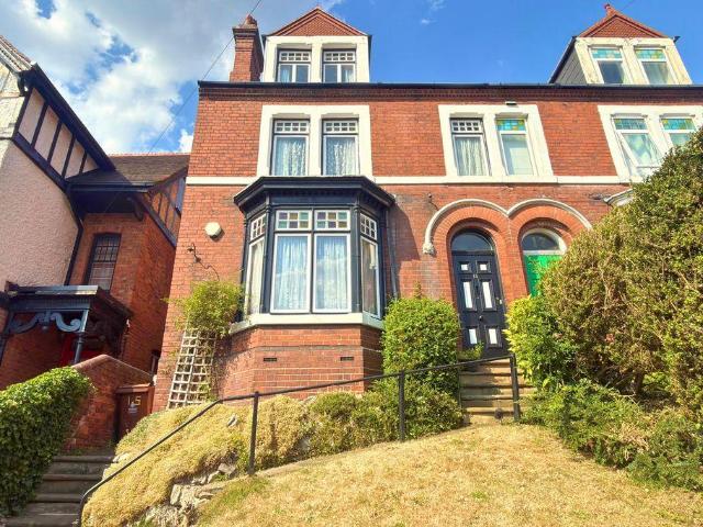 5 bedroom semi detached house for sale