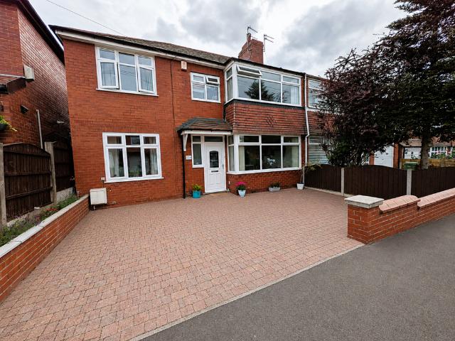 5 bedroom semi detached house for sale