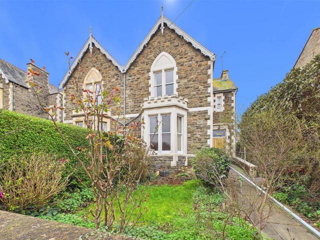 5 bedroom semi detached house for sale