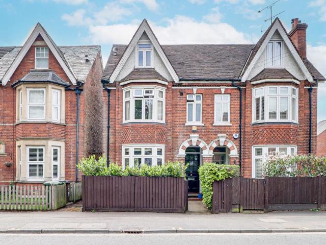 5 bedroom semi detached house for sale