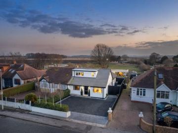 5 bedroom semi detached house for sale