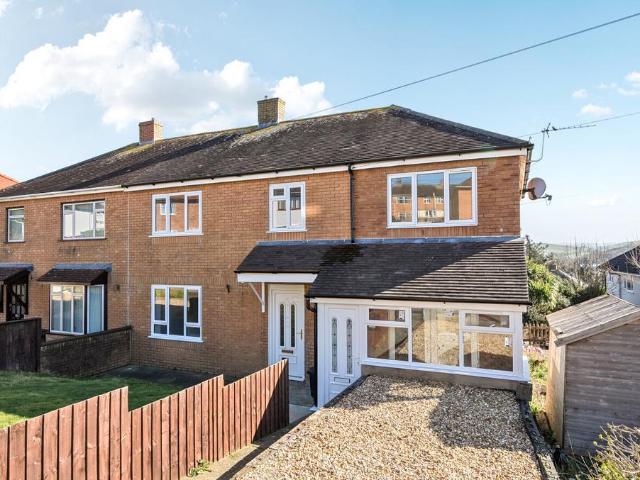 5 bedroom semi detached house for sale