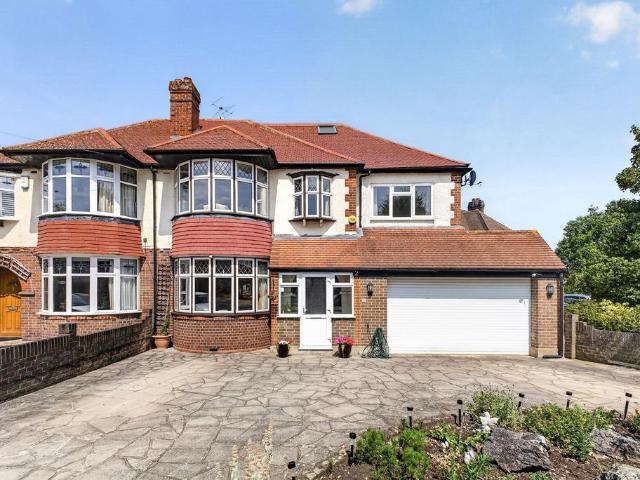 5 bedroom semi detached house for sale