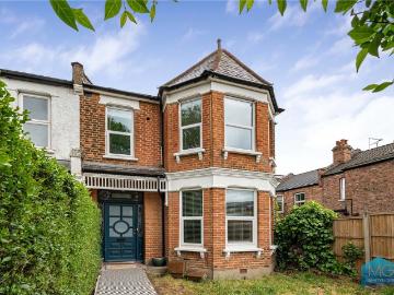 5 bedroom semi detached house for sale