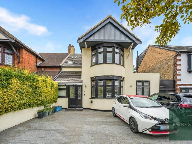 5 bedroom semi detached house for sale