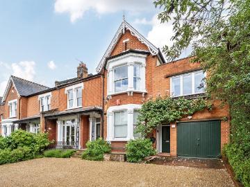 5 bedroom semi detached house for sale