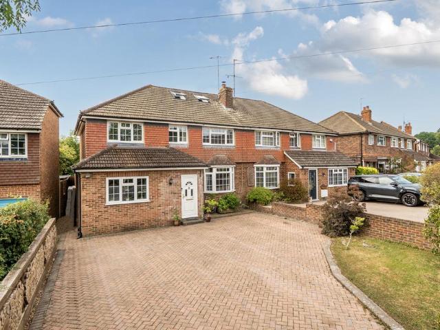 5 bedroom semi detached house for sale