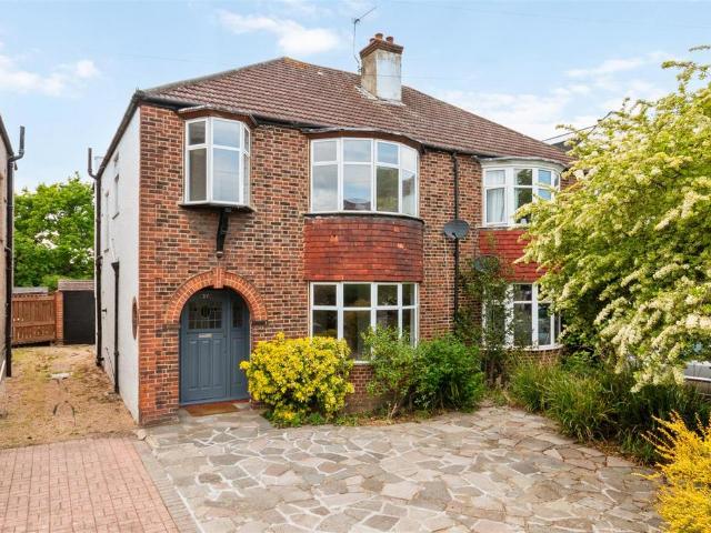 5 bedroom semi detached house for sale