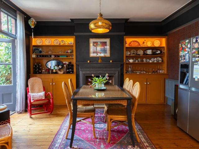 5 bedroom semi detached house for sale
