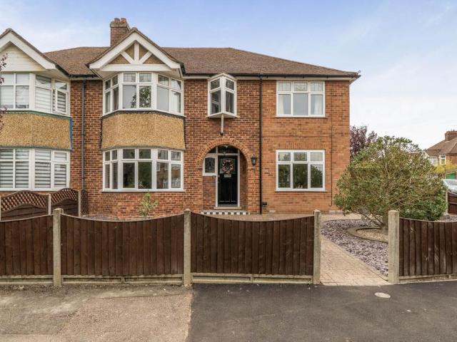 5 bedroom semi detached house for sale