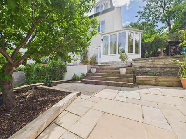 5 bedroom semi detached house for sale