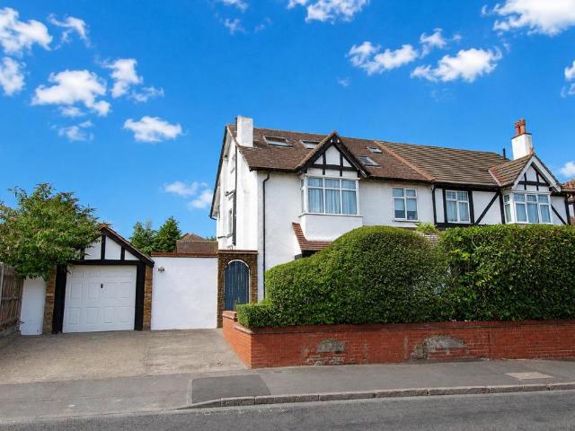 5 bedroom semi detached house for sale