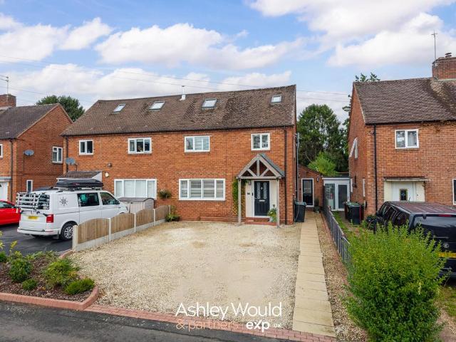 5 bedroom semi detached house for sale