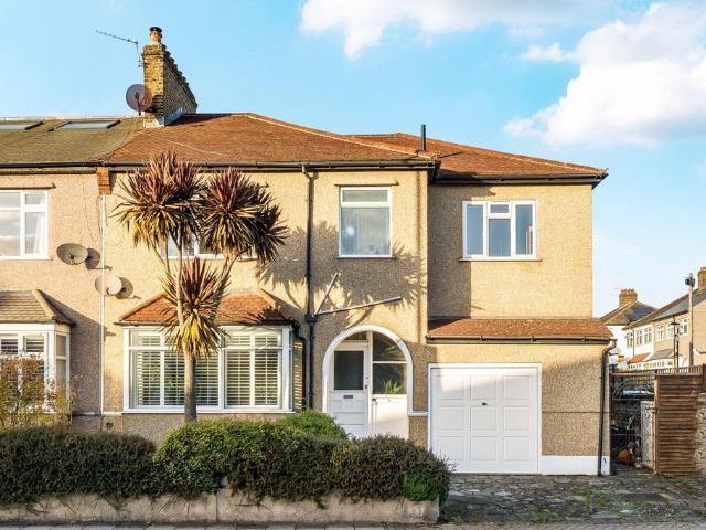 5 bedroom semi detached house for sale
