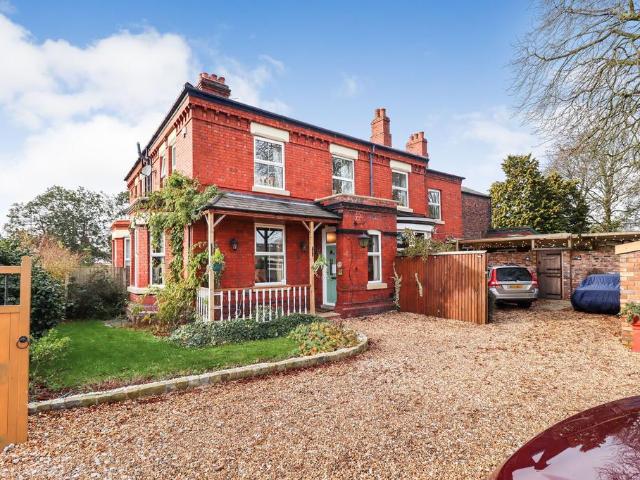 5 bedroom semi detached house for sale