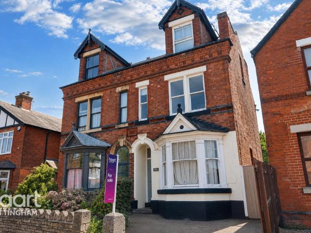 5 bedroom semi detached house for sale