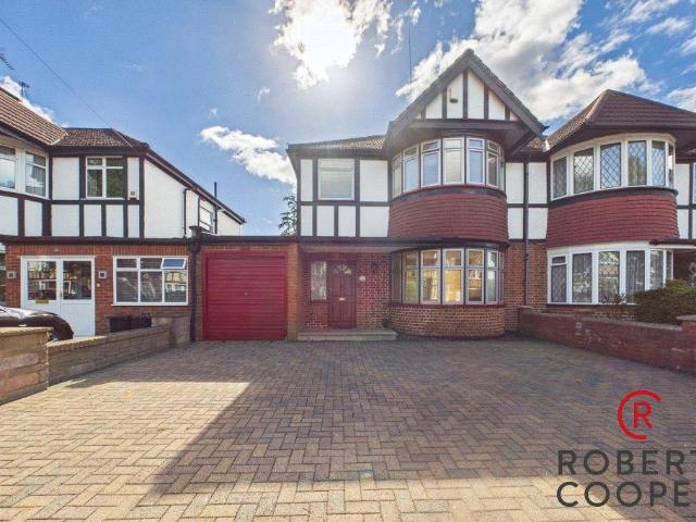 5 bedroom semi detached house for sale