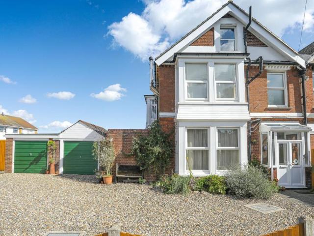 5 bedroom semi detached house for sale