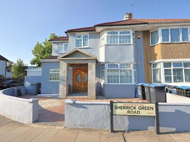 5 bedroom semi detached house for sale
