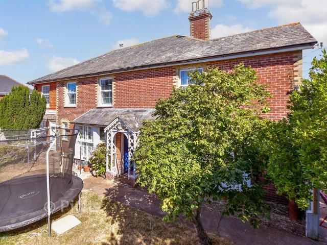 5 bedroom semi detached house for sale