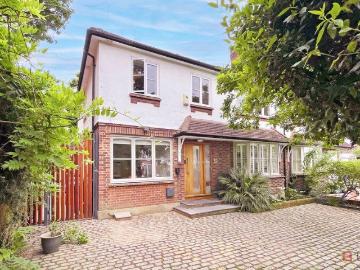 5 bedroom semi detached house for sale