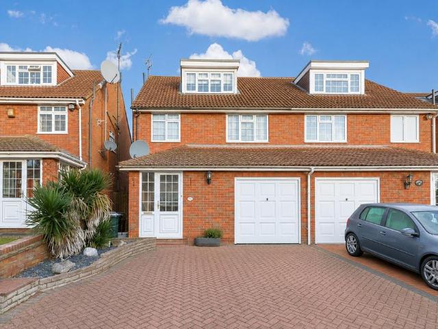 5 bedroom semi detached house for sale
