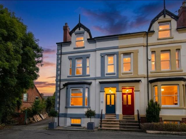 5 bedroom semi detached house for sale