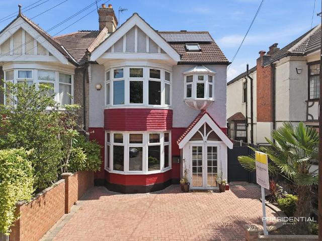 5 bedroom semi detached house for sale