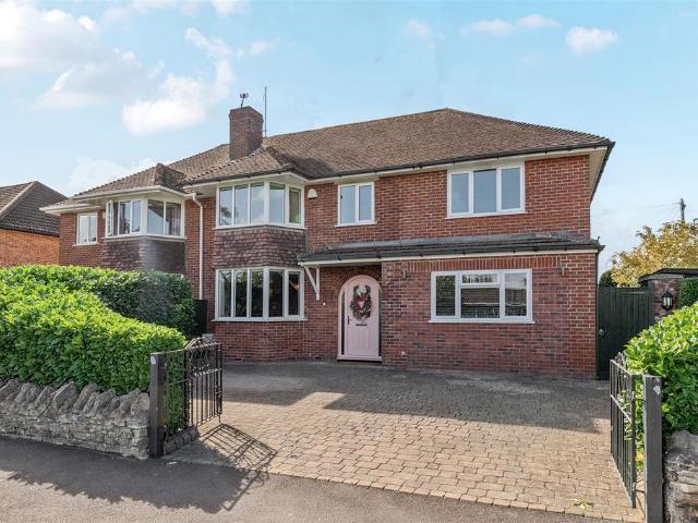 5 bedroom semi detached house for sale