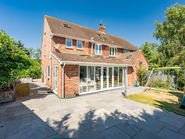 5 bedroom semi detached house for sale