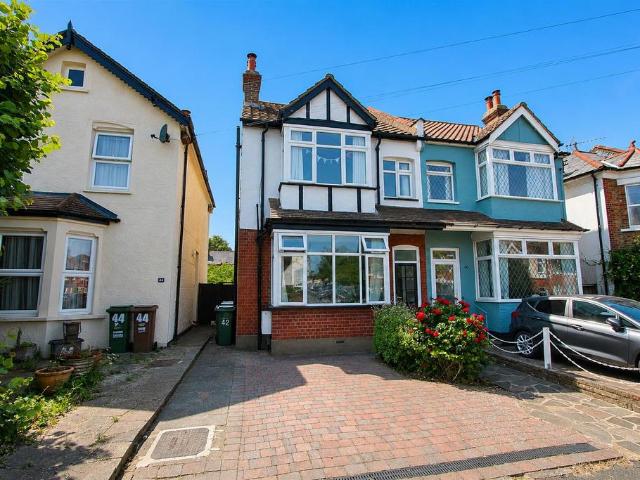 5 bedroom semi detached house for sale
