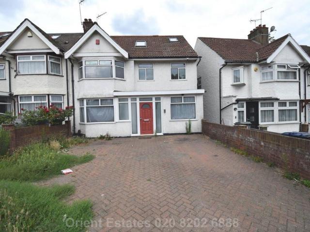 5 bedroom semi detached house for sale