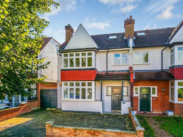 5 bedroom semi detached house for sale