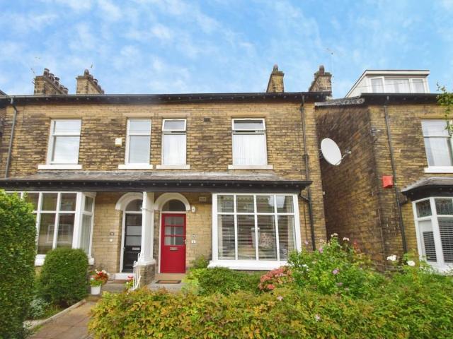 5 bedroom semi detached house for sale