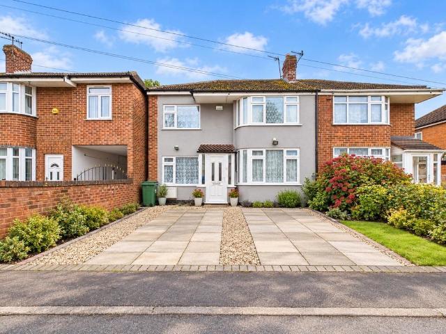 5 bedroom semi detached house for sale